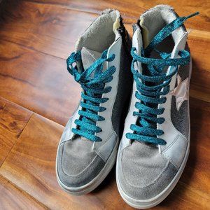 Steve Madden hightop sneaker